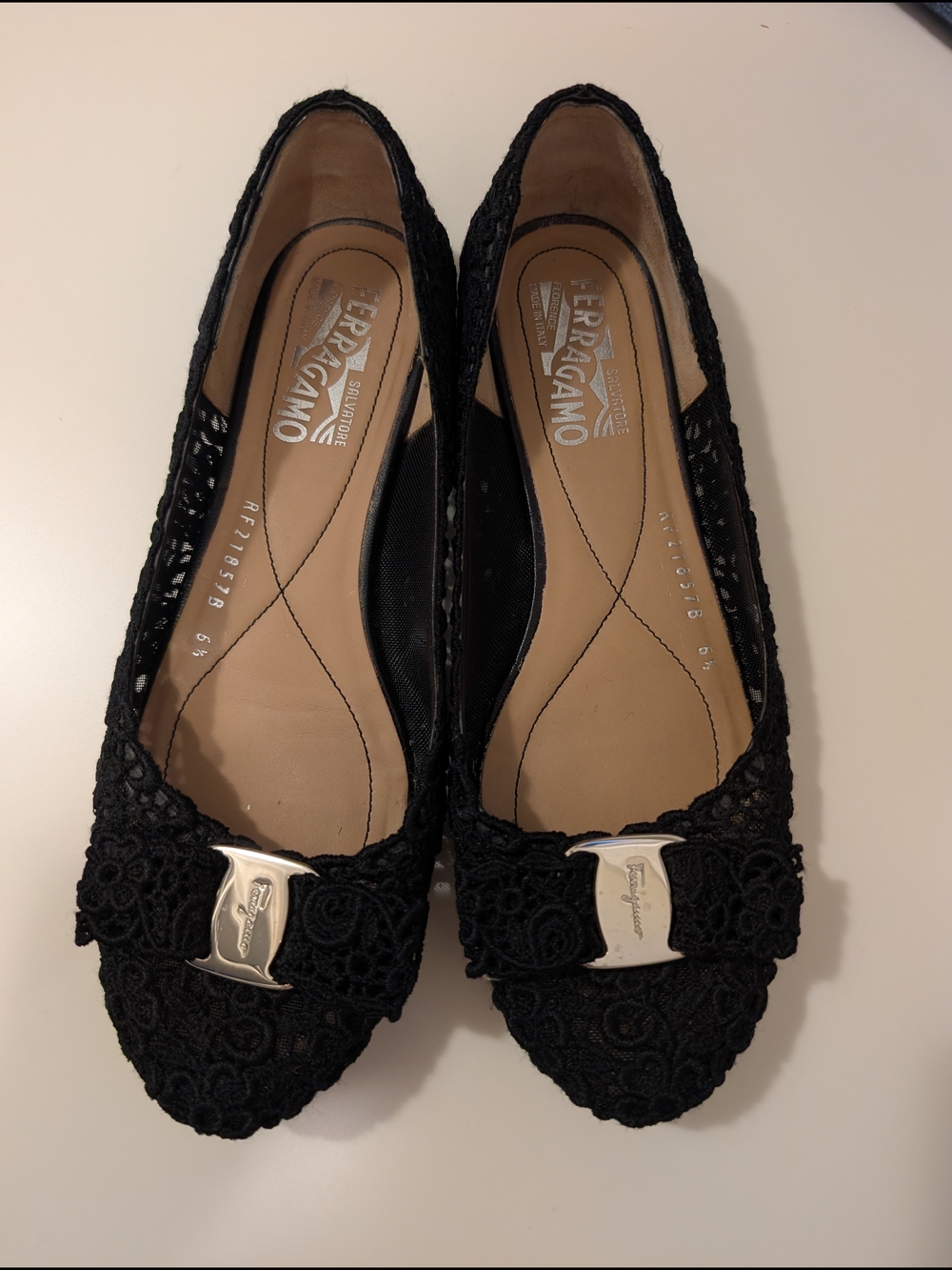 Salvatore Ferragamo Black Lace Vara Bow Ballet Flats